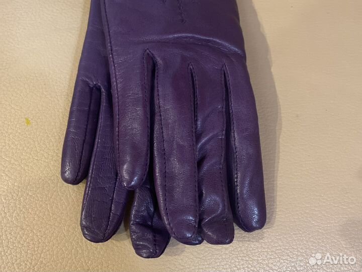 Перчатки женские кожаные новые