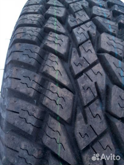 Toyo Open Country A/T 215/70 R16
