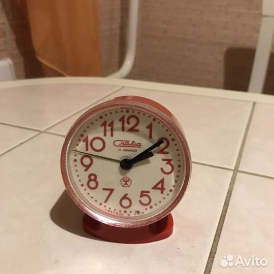 Часы настенные и настольные