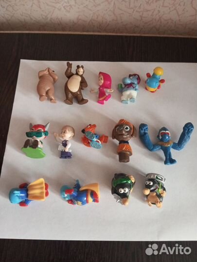 Игрушки Киндер разных лет