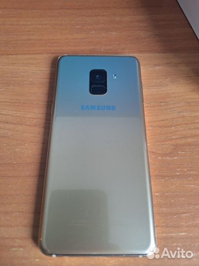 Samsung Galaxy A8 (2018), 4/32 ГБ