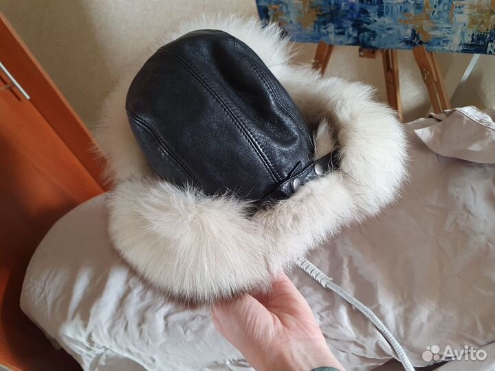 Меховая шапка-ушанка женская