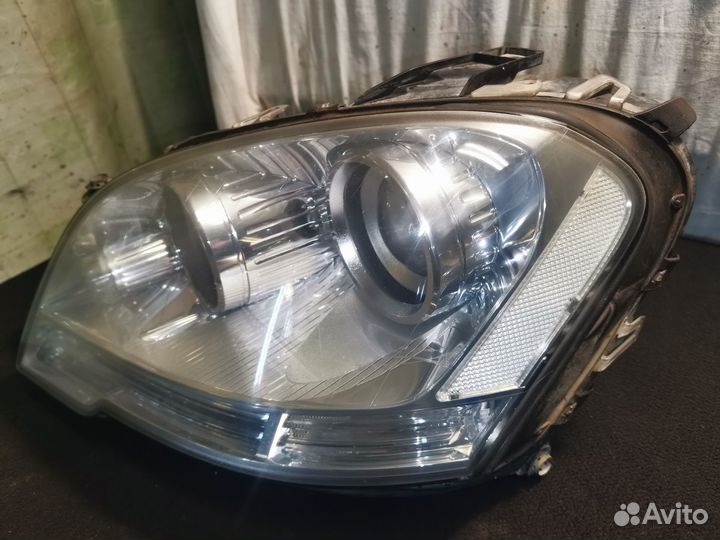 Фара Mercedes ML W164 рестайлинг