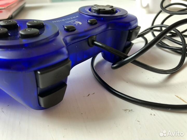 Геймпад Logitech Precision