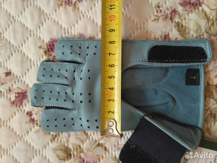 Кожаные перчатки 7