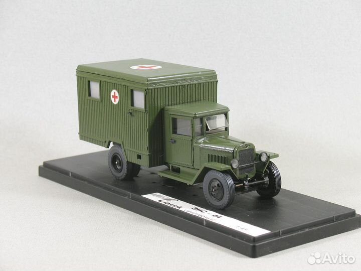 1/43 зис 44 санитарный mini classic