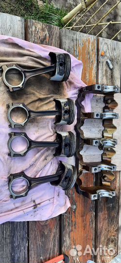 Постель коленвала, поршень-шатун