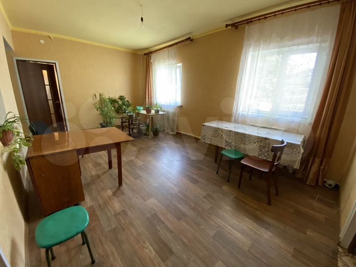 Комната 20 м² в 4-к., 1/1 эт.