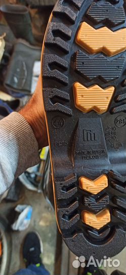 Резиновые сапоги