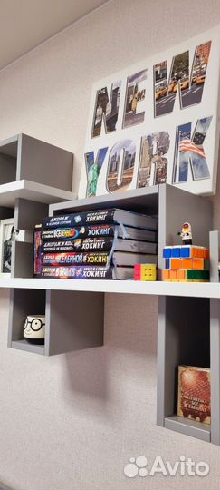 Коллекция книг Стивена Хокинга