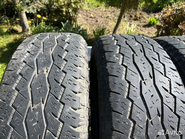 Toyo Open Country A/T Plus 215/65 R16 98H