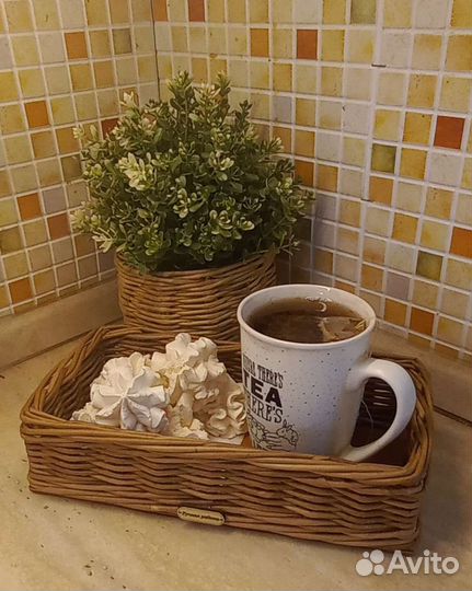 Плетеная корзиночка для хранения