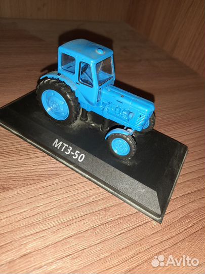 Модель трактора