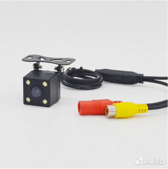 Магнитола 7018B с камерой заднего хода в комплекте