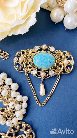 Брошь винтажная чехия