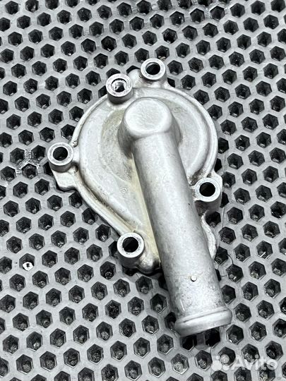 Крышка помпы Yamaha YZ 250F 2010-2013