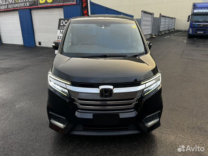 Honda Stepwgn 1.5 CVT, 2017, 60 000 км