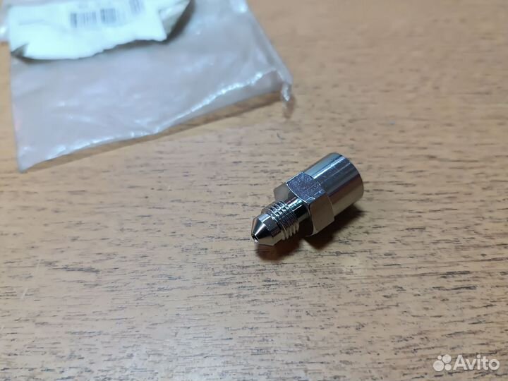 TRW (MCH4900J3) Переходник тормозного шланга Новый