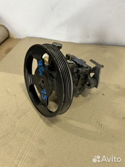 Насос гидроусилителя 4g15