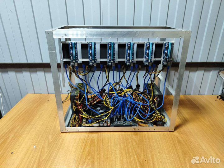 Риг для майнинг фермы на 12 карт 2Бп