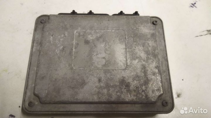 Блок управления двигателя Skoda Octavia A4 1997-00