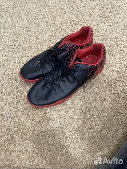 Футзалки demix 37р