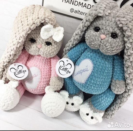 Вязанный зайчик