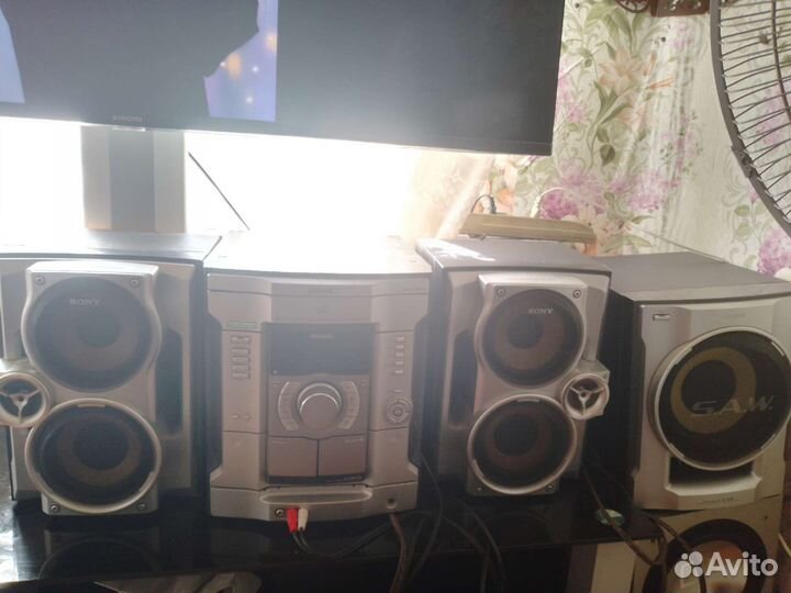 Музыкальный центр sony