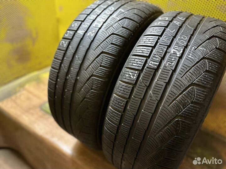 Pirelli Winter Sottozero 245/45 R19 102V