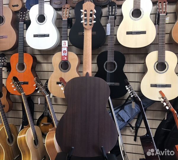 Классическая гитара Alhambra 1C HT 4/4 (Испания)