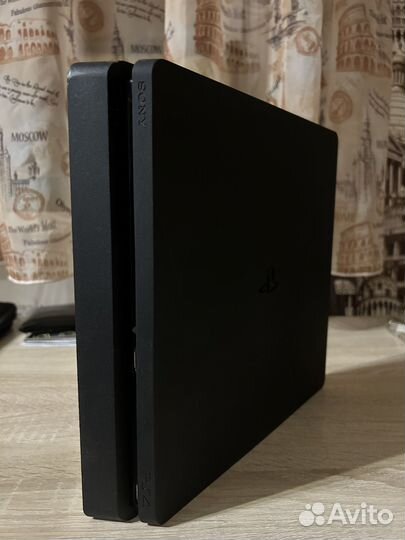 Sony PS4 slim