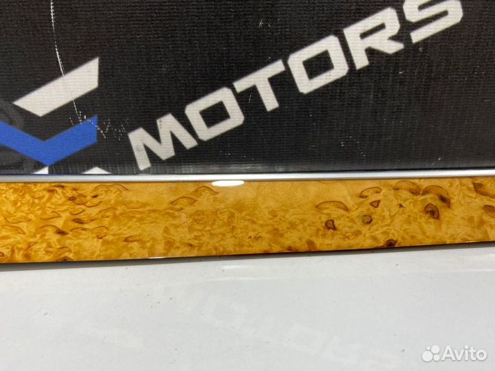 Декоративная накладка передняя левая Audi A6