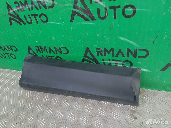 Молдинг двери задний правый Toyota Rav4 4 CA40