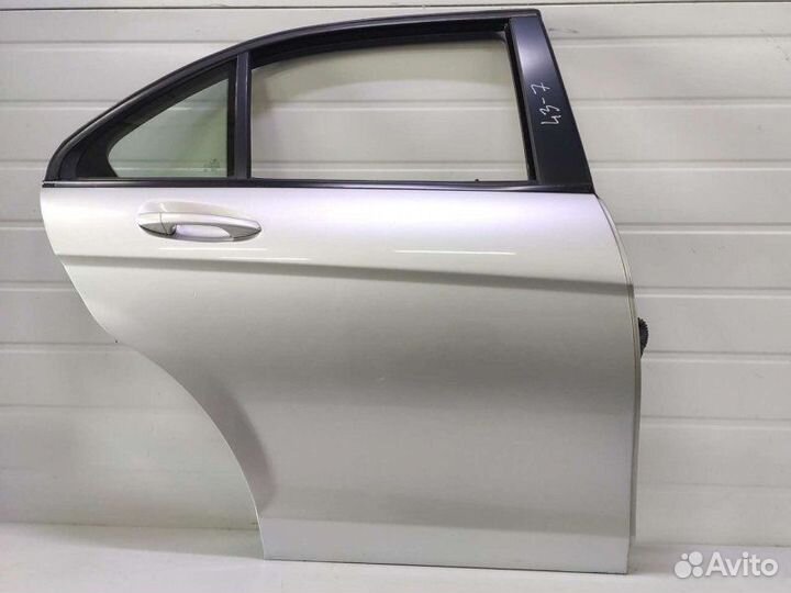 Дверь Mercedes C W204