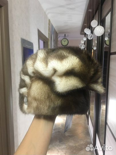 Шапка норковая женская белая