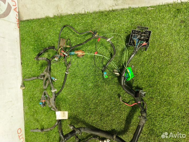 Проводка переднего телевизора GMC Yukon GMT800