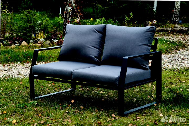 Садовая мебель с подушками