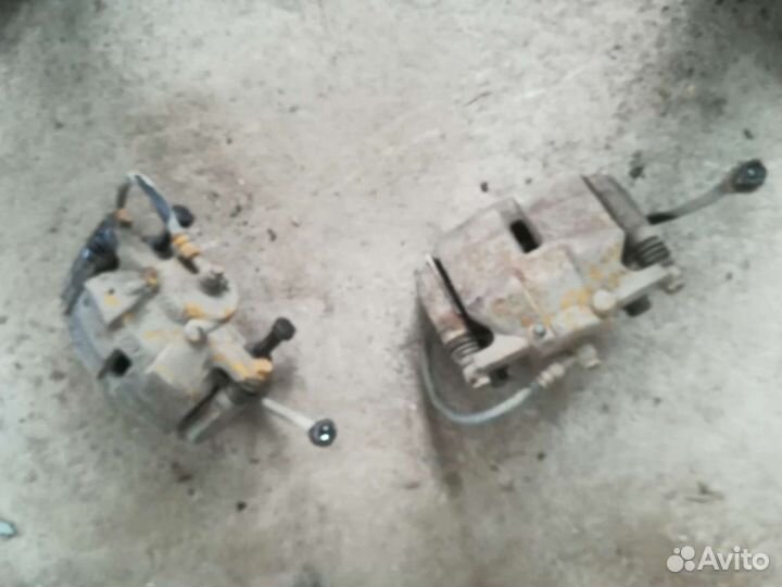 Суппорта передние Nissan Qashqai