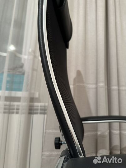 Кресло офисное Метта-12/подл.101/осн.003 черный