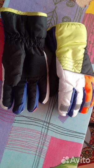 Перчатки