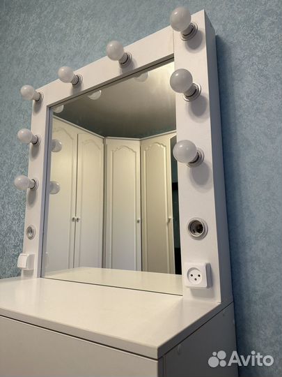 Гримерное зеркало с лампочками бу