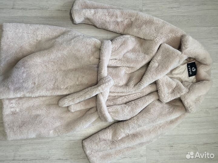 Шуба из искусственного меха