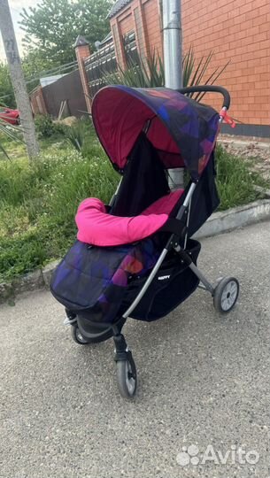 Прогулочная коляска