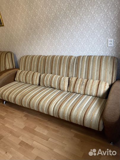 Диван с двумя креслами бу