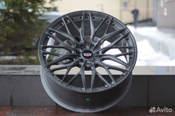 Кованые диски GT Forged R22 на Jeep Grand Wagoneer