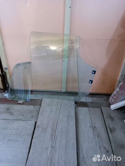 Продам дверь для Рено Сандеро 2011