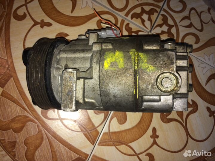 Компрессор кондиционера Nissan 92600Ew600