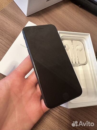 iPhone 7, 128 ГБ