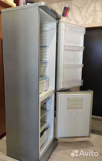 Холодильник бу Indesit