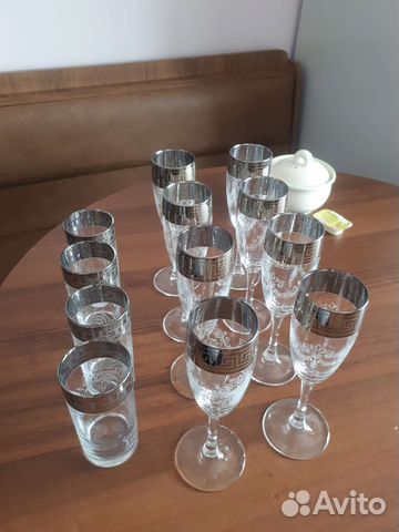 Набор бокалов и стаканов